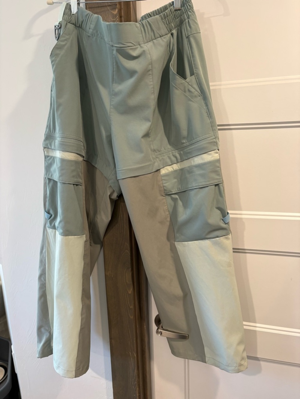 cotopaxi Women's Panel Track Pants in Mint Green Multi - Picture 2 of 3